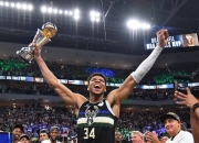 开云体育-雄鹿击败骑士，字母哥全能表现稳定的简单介绍