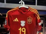 开云体育官网-球迷球衣收藏大展，欧洲球队纷纷争相推出的简单介绍