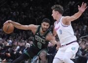 开云体育登录-绿军近况一落千丈！塔图姆表现狂凉输给低排名球队