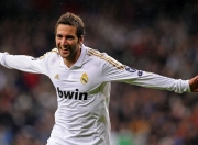 开云体育下载-冰封圣西罗，莱奥关键节点连续得分，芬兰防线如何封锁AC米兰？