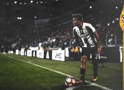 开云足球直播-阿尔卡拉斯美网绝杀后点燃ATP总决赛，新一代王者的加冕之路