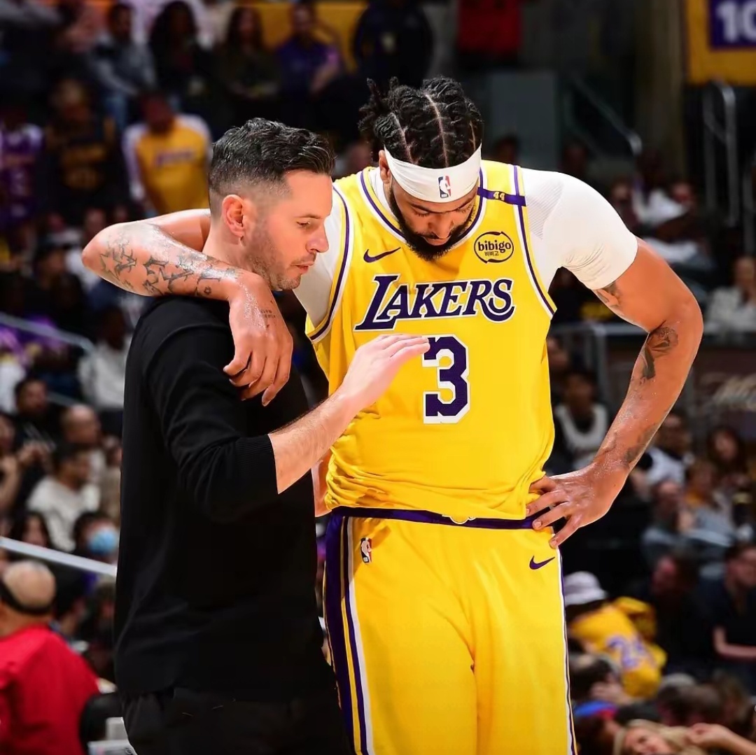 湖人B队轻取76人，浓眉一己之力扛起全队的简单介绍