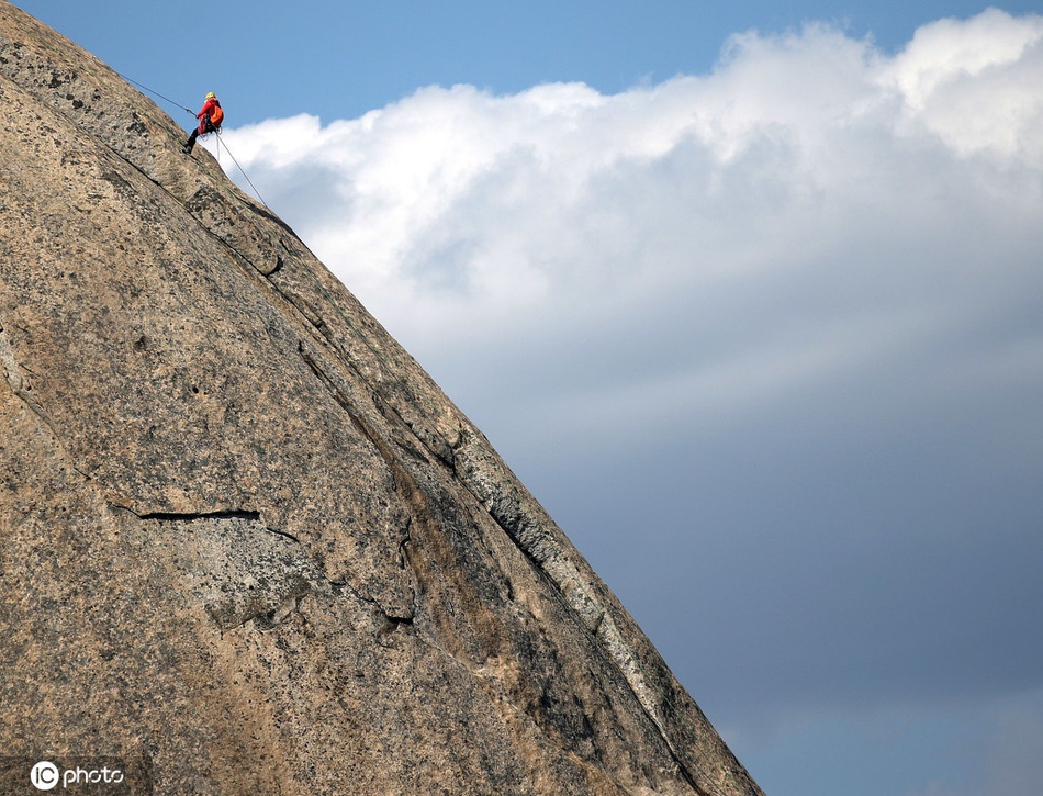 包含福建挑战辽宁实力不俗勇攀高峰追求胜利的词条