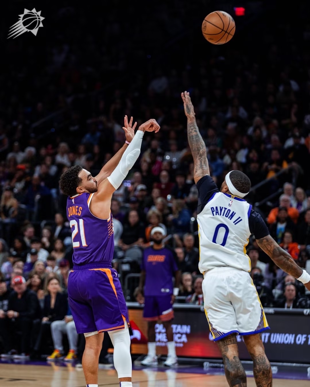 太阳队客场奏凯，逆袭战胜马刺队