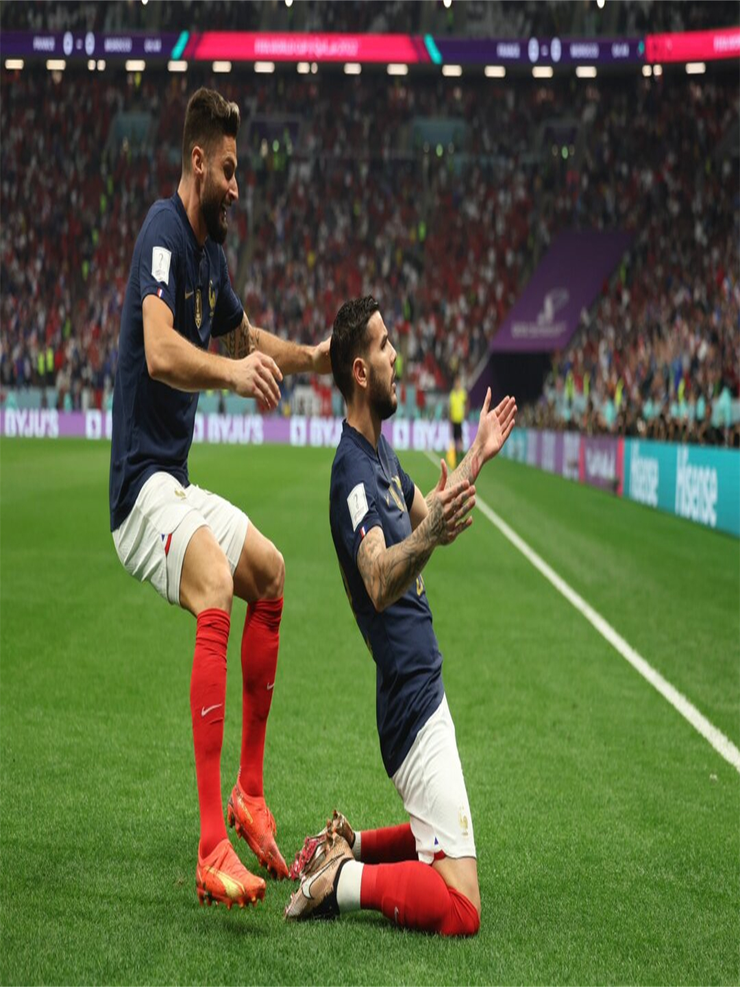 欧洲足坛对决即将展开，球员斗志高昂备战比赛的简单介绍