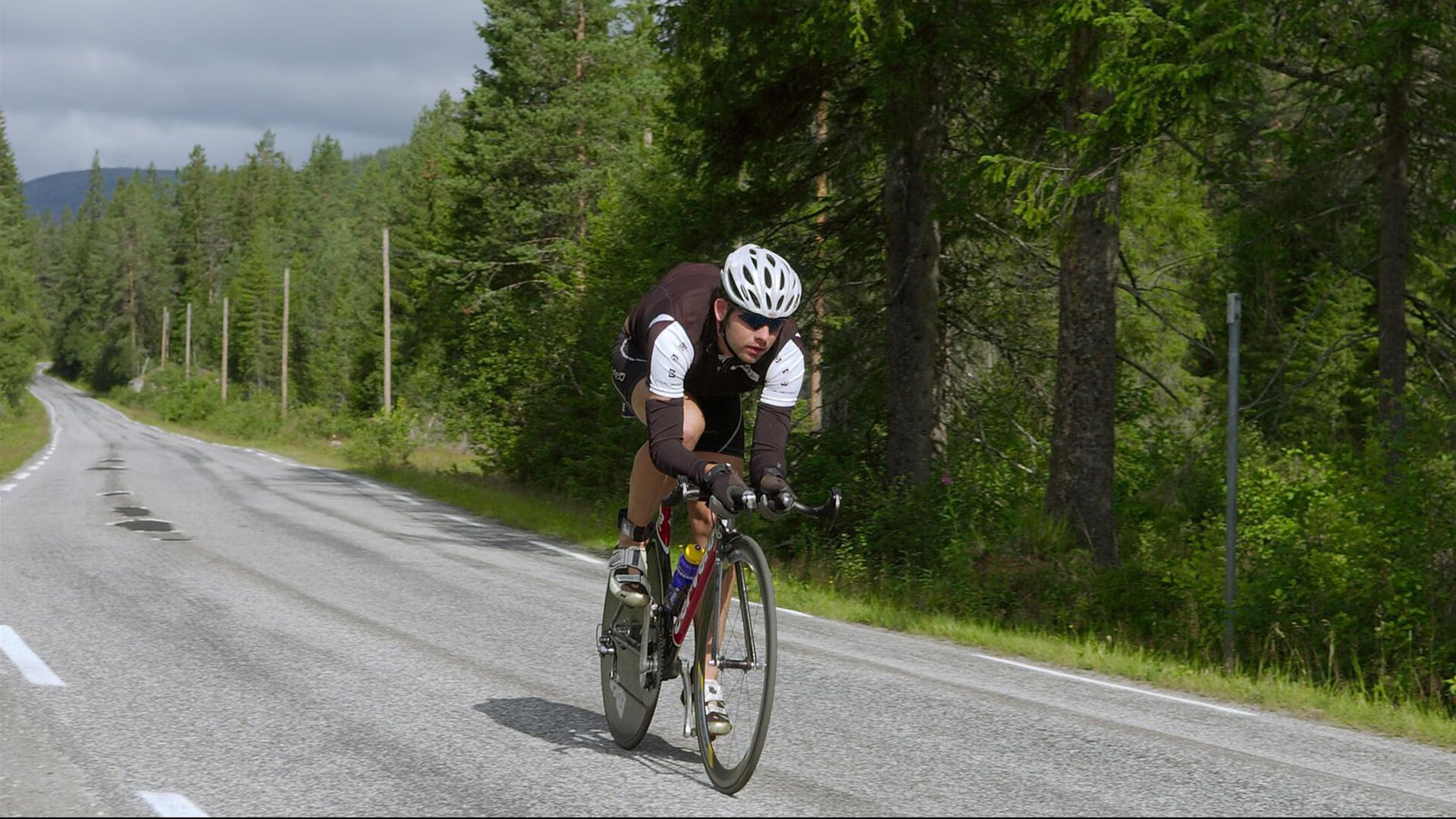 火力压制与孤胆英雄，当勇士的体系遇上武切维奇的抢七传奇