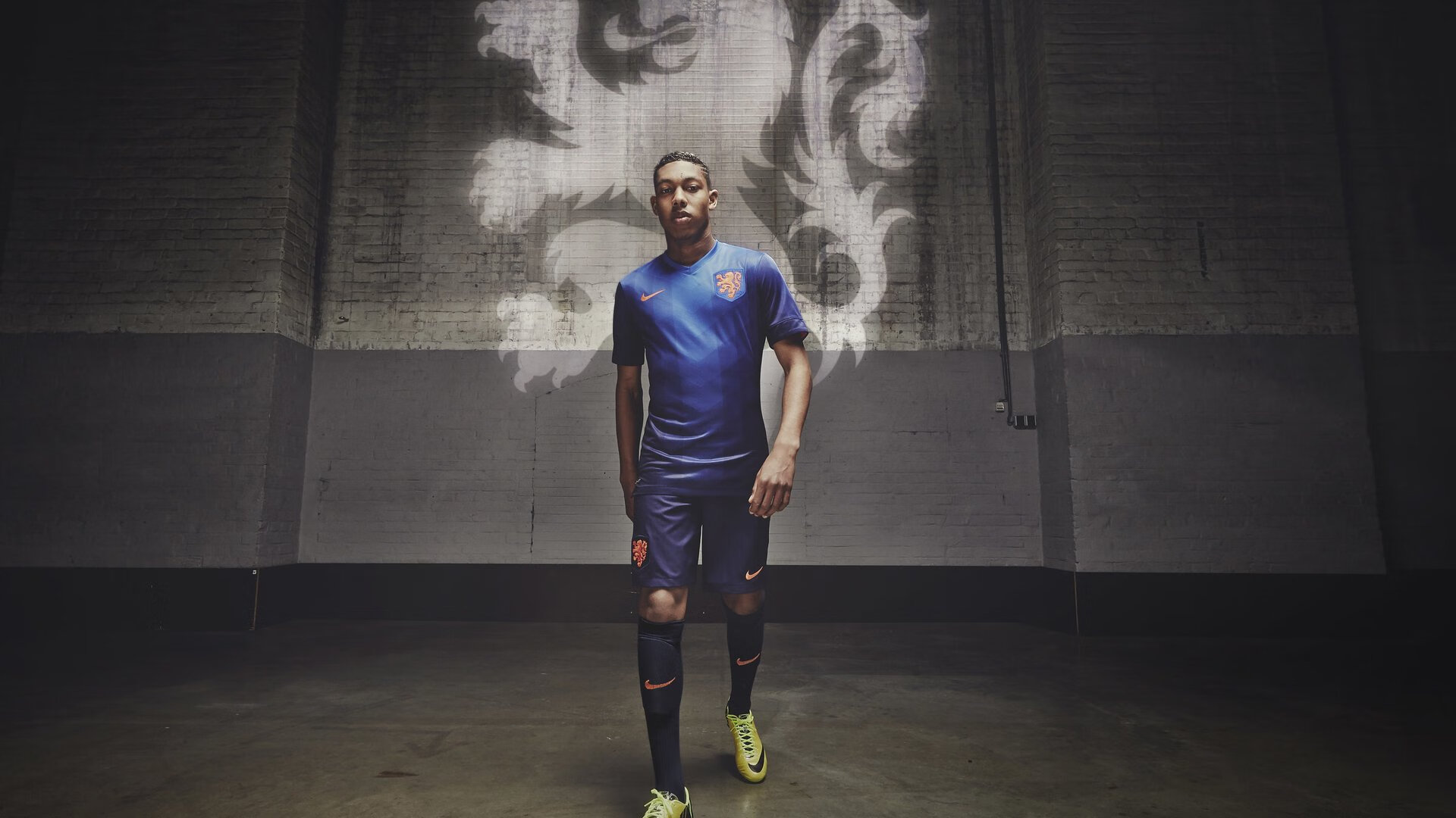 塞维利亚战术压制比利亚雷亚尔，若日尼奥彻底打爆防线