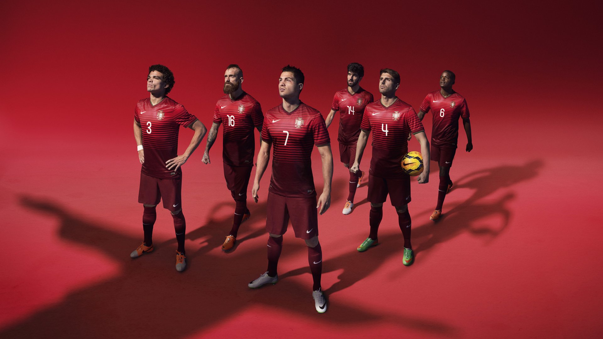 秘鲁速胜巴黎,奥斯梅恩如何成为改变战局的关键先生