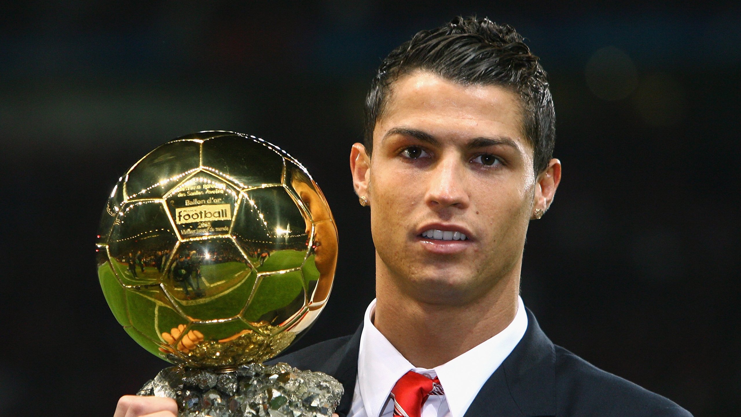 从0-2到3-2，比利时翻盘智利，加维点燃赛场的战术革命